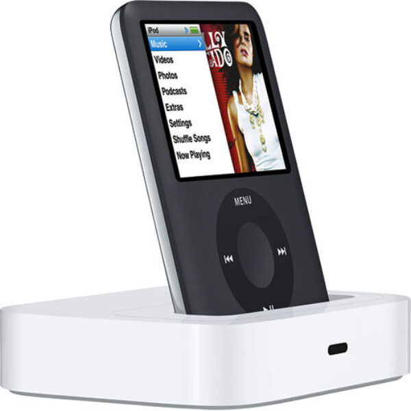 Apple iPod nano 3rd Gen 8GB (Black)